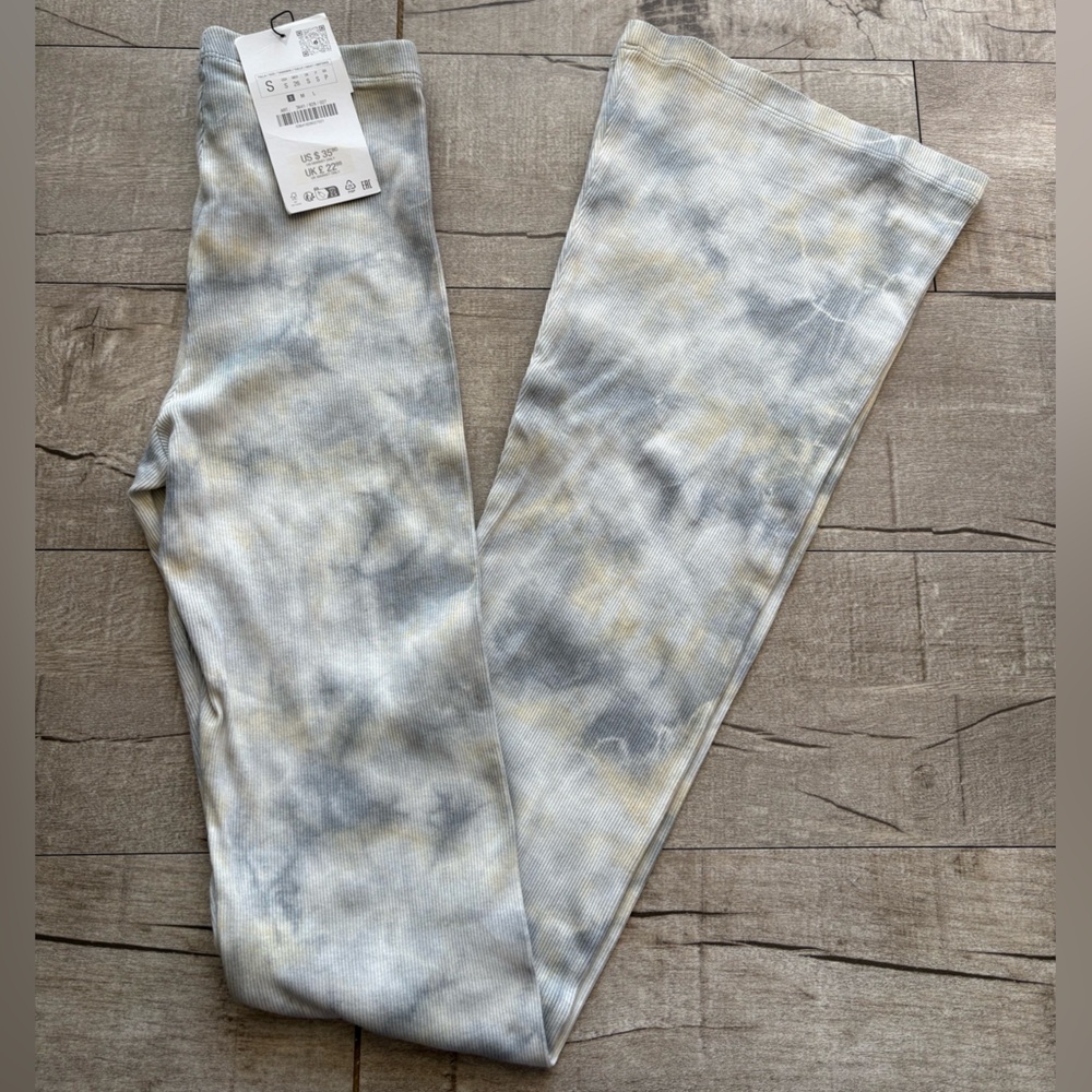 Zara Ribbed Gray Tie-Dye Flare Pants